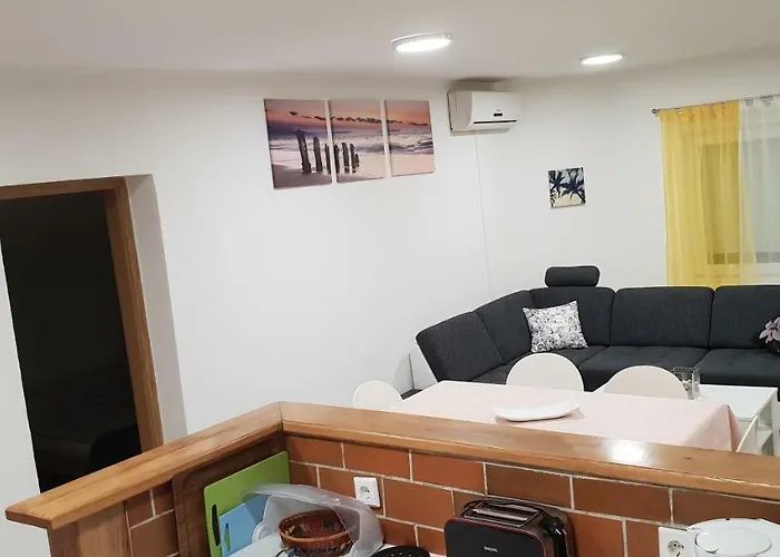 Apartma Jelka *